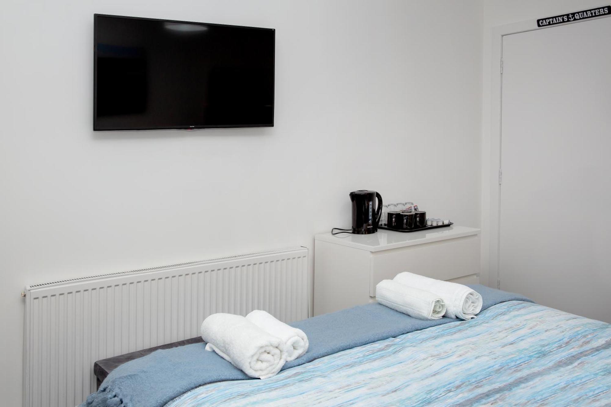 Marina View Guest House Ървин Стая снимка